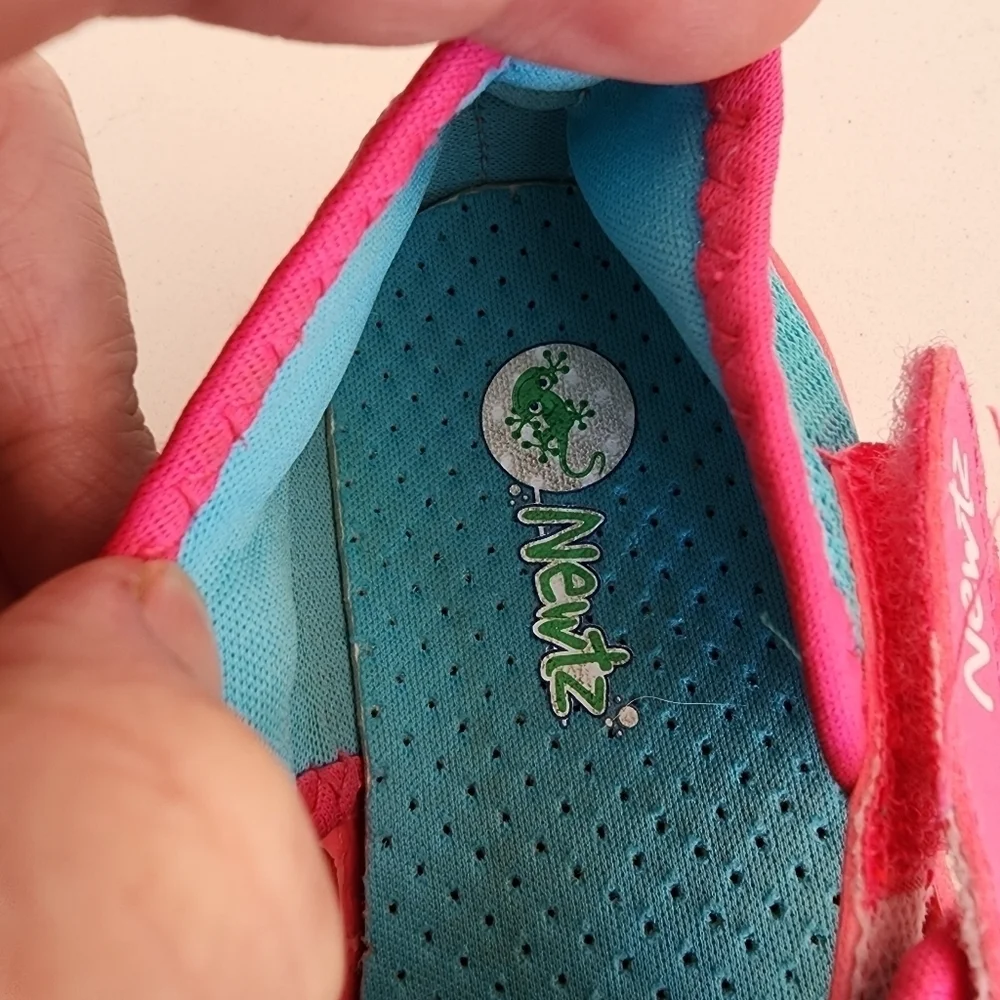 Newtz Water Shoes Pink Blue Tie Dye Velcro Closure Girls 11/12 Amphibian Cute